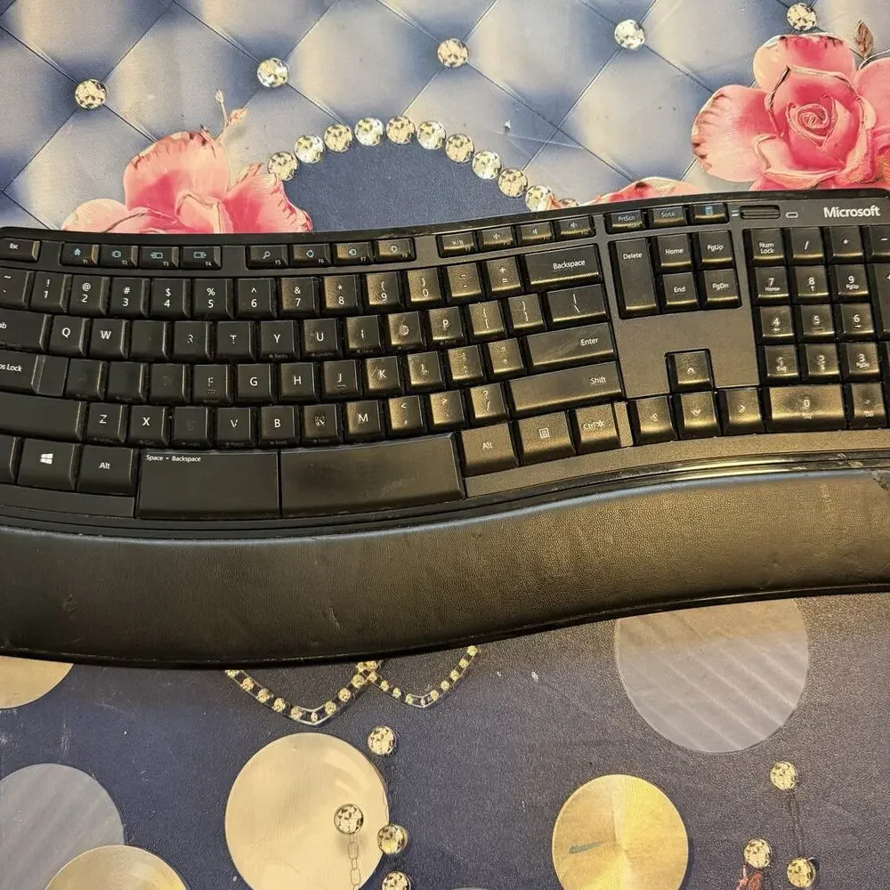 Microsoft Sculpt Comfort Wireless Keyboard With Wrist Rest KGR1173 No Dongle